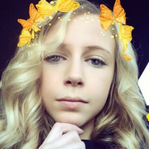 Meet your Posher, Roxy