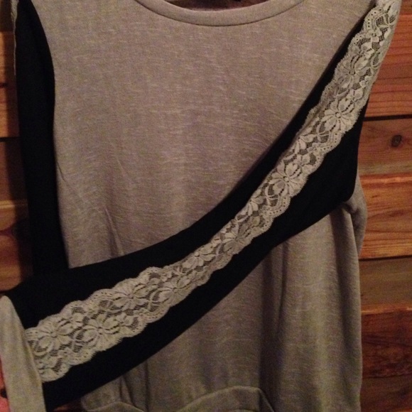 NWOT sweater (medium) - Picture 2 of 4