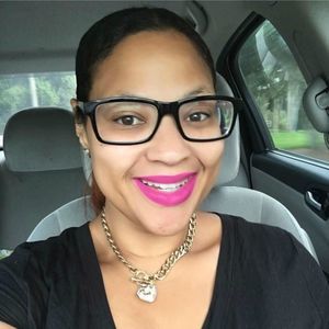 Meet your Posher, Aisha