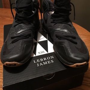 Nike Lebron xiii size 15