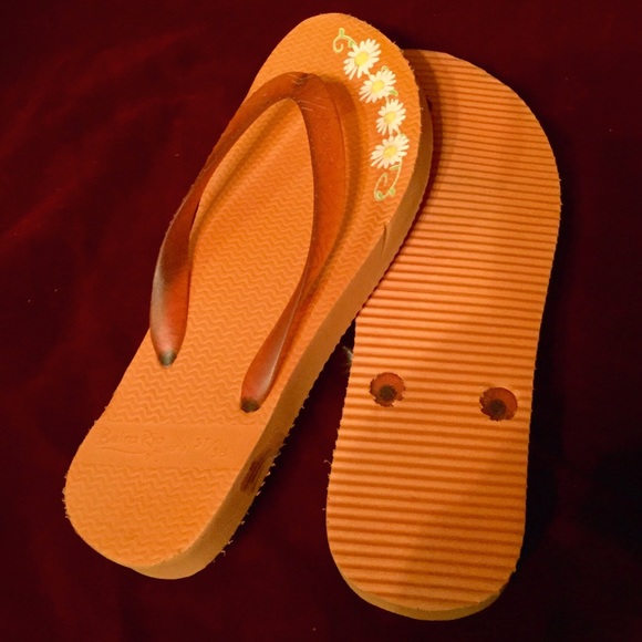 Orange Size 8 Flip Flops - Picture 2 of 2