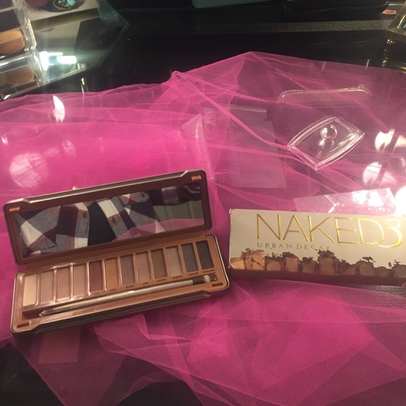Naked 3 brand new pallet
