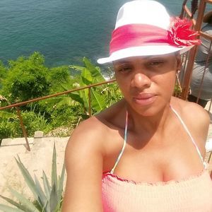 Meet your Posher, Carolyn