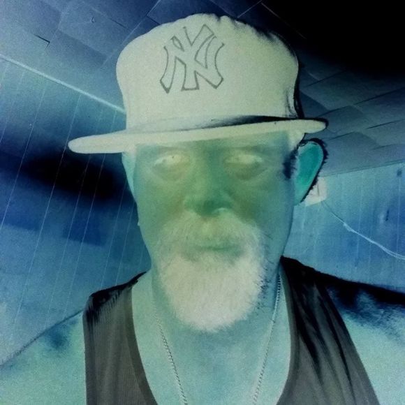 Meet your Posher, Christopher - Picture 1 of 1