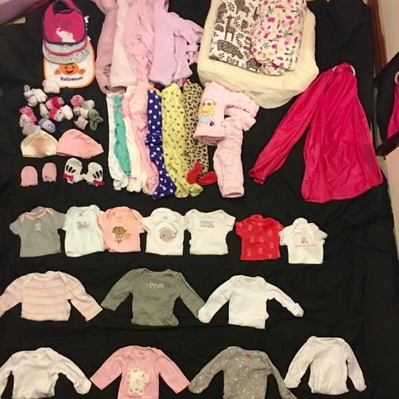 Baby girl clothing lot (newborn, 0-3 months)