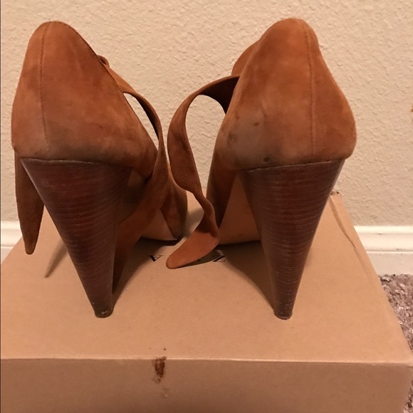 Sued booties - Picture 2 of 4