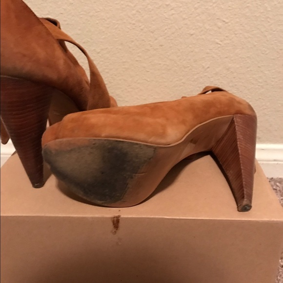 Sued booties - Picture 4 of 4