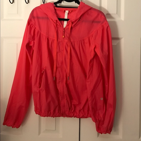EUC Lululemon windbreaker size-6, color-coral