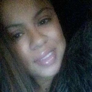 Meet your Posher, Gloria