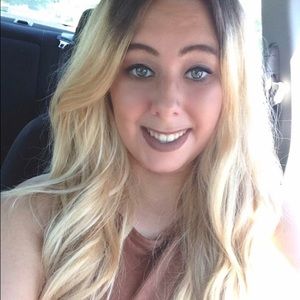 Meet your Posher, Felicia