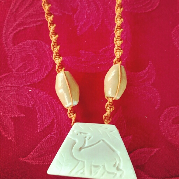 UNIQUE camel necklace!!