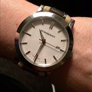 Authentic Burberry Watch with Classic Strap