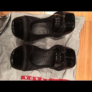 Prada flats size 37