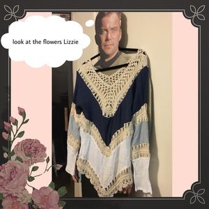  Beautiful color combination crochet top