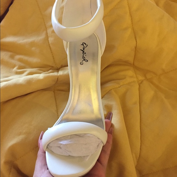 Heels - Picture 2 of 3