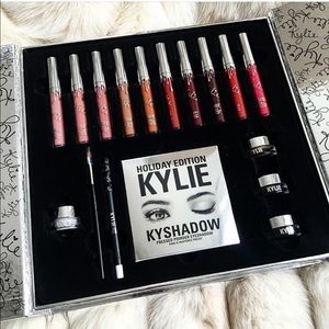Holiday limited edition Kylie box