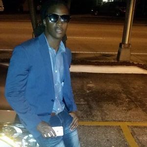 Meet your Posher, Derrick