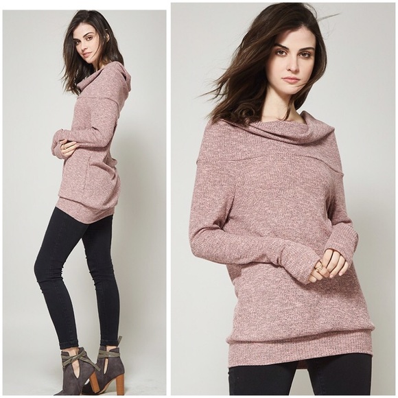 Ribbed 2 way warm sweater! Stunning! - Picture 2 of 3