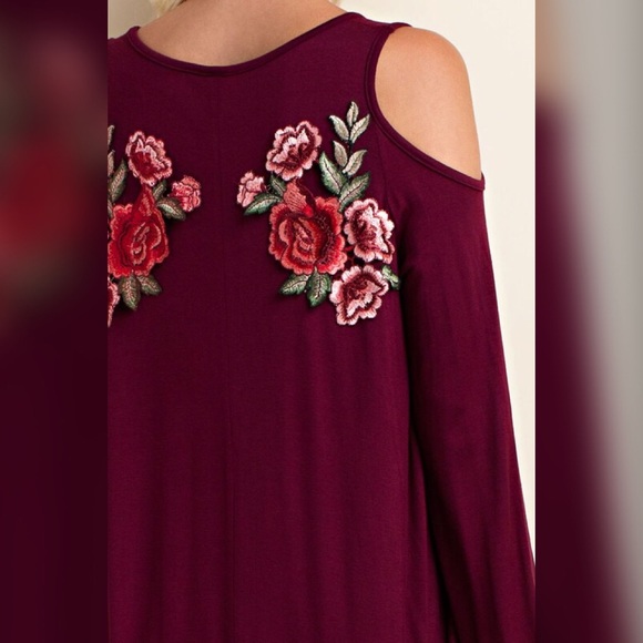 Flowy fully lined flower 🌺 tunic! LAST ONE! - Picture 3 of 3