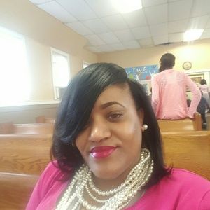 Meet your Posher, Latoya