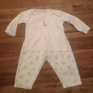 Magnolia baby giraffe set