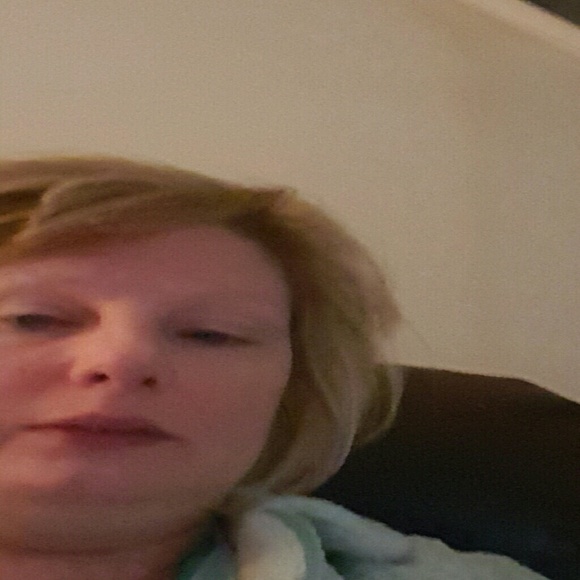 Meet your Posher, Kathy - Picture 1 of 1