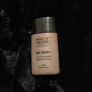 MUFE Mat Velvet + Foundation