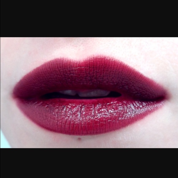 OCC liptar in Black Dahlia