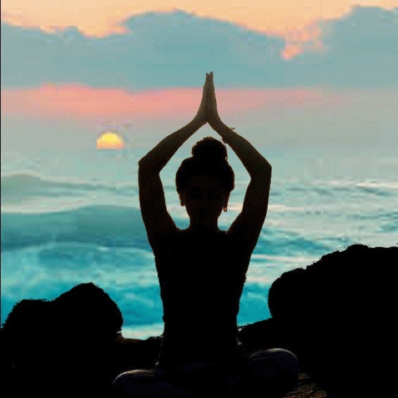 Meet your Posher, Emily - Picture 3 of 8