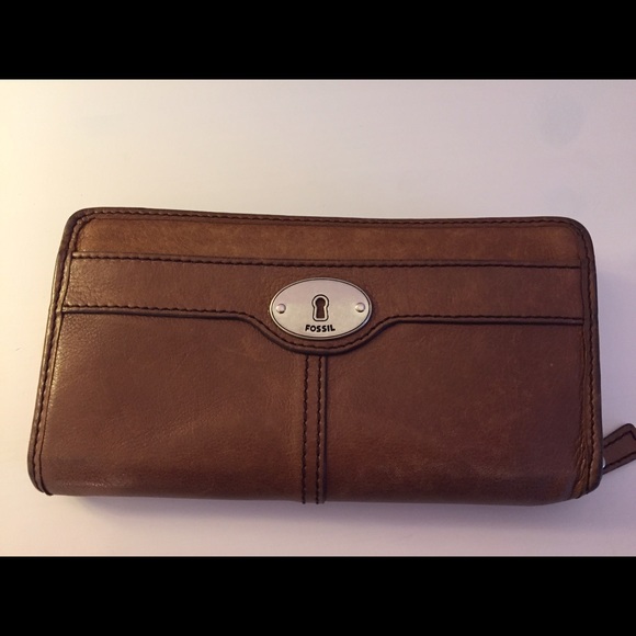 Fossil Handbags - Fossil leather wallet