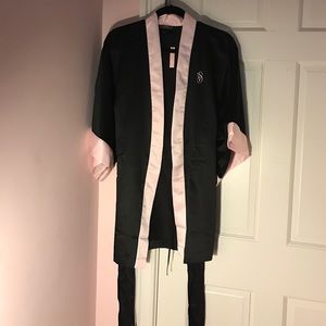 Black Victoria's Secret Robe With Pink Detailing