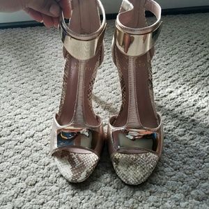 Vince Camuto Ladies Heels Brand New