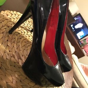 Kelsi Dagger Patent leather platform stiletto