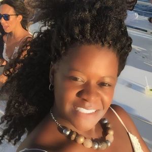 Meet your Posher, Natalie