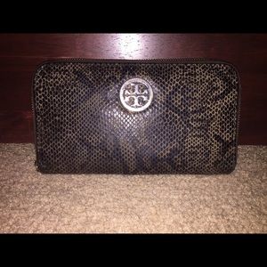 Tory Burch wallet