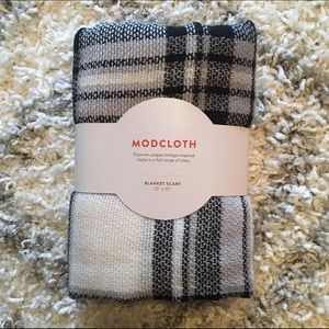 ModCloth Accessories - NWT Modcloth Loch & Key Blanket Scarf ModCloth Accessories - NWT Modcloth Loch & Key Blanket Scarf