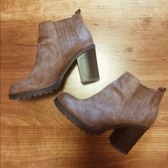 Sam & Libby Ankle Bootie