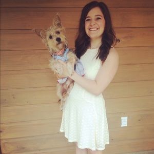 Meet Your Posher, Chloe!
