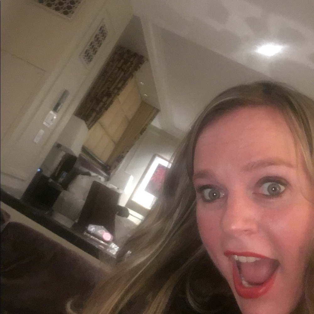 Meet your Posher, Julie - Picture 7 of 7