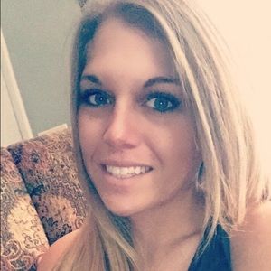 Meet your Posher, Hailey