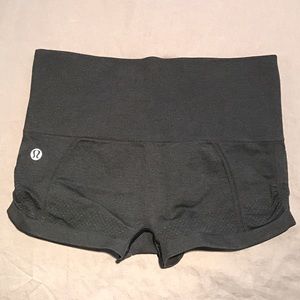 Lululemon Ebb and Flow Hot Shorts