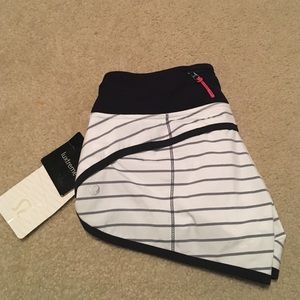 Lululemon shorts Run: Speed Short
