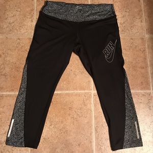Nike DRI-FIT Run Capris Black