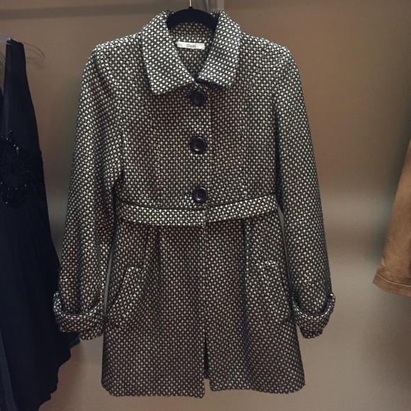 Brown and cream coat with buttons!