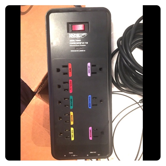 Monster Power Advanced Surge Protector AV 750 - Picture 1 of 4