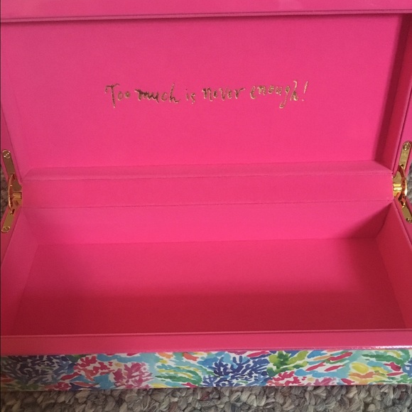 BRAND NEW Lilly Pulitzer jewelry box