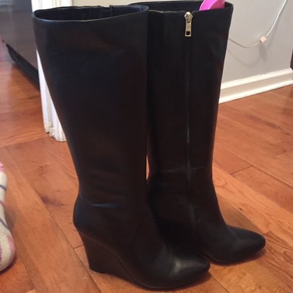 ✨Long black wedged boots✨