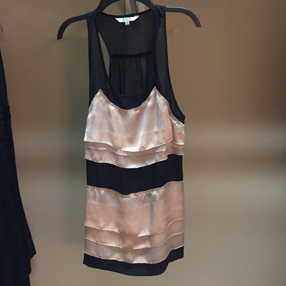 BB DAKTOA dressy top! - Picture 1 of 2