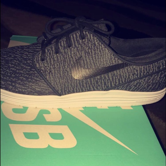 New Nike SB Lunar Stefan Janoski shoes, size 9