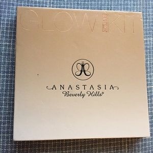 Authentic Anastasia glow kit sun dipped